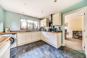 Photo 16- click for photo gallery